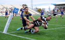 Hawkes Bay's Shannan Chase scores a try 