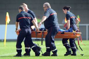 Francois Trinh-Duc is stretchered off the field, Montpellier v Oyonnax, Top 14, Montpellier, October 11, 2014