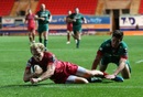 Aled Davies dives over to score a try for Scarlets
