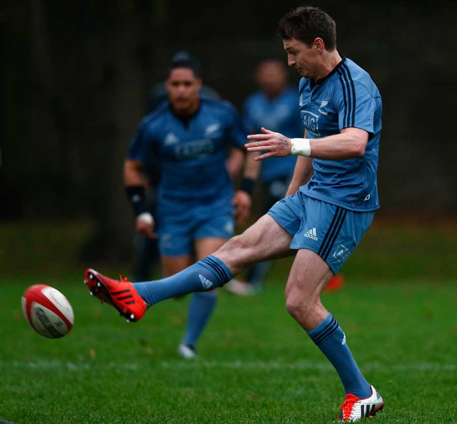New Zealand's Beauden Barrett kicks on in training
