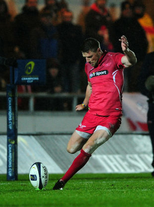 Rhys Priestland impressed with the boot, Scarlets v Ulster, European Champions Cup, Parc y Scarlets, Llanelli, Wales, December 14, 2014
