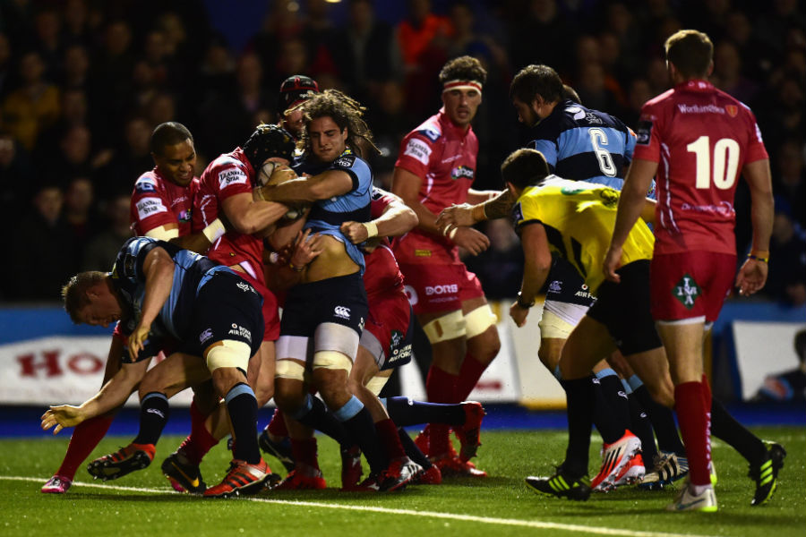 Blues player Josh Navidi rumbles over for the first try