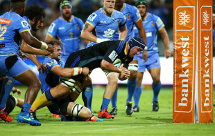 Mark Abbott of the Hurricanes heads to the try line to score, Western Force v Hurricanes, Super Rugby, nib Stadium, Perth, February 27, 2015