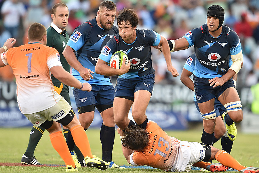 The Bulls' Jan Serfontein takes on the defence