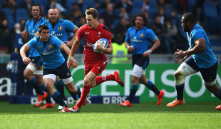 Liam Williams bursts through for Wales' first try of the second half, Italy v Wales, Six Nations, Stadio Olimpico, Rome, March 21, 2015