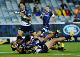 Sefanaia Naivalu of the Rebels goes over for a try, Brumbies v Rebels, Super Rugby, Canberra Stadium, Canberra, April 18, 2015