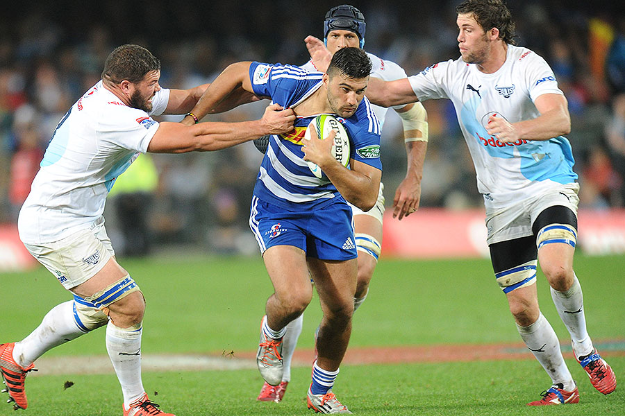 The Stormers' Damian de Allende busts through
