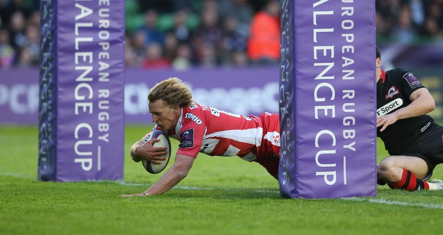 Billy Twelvetrees dives over for a try