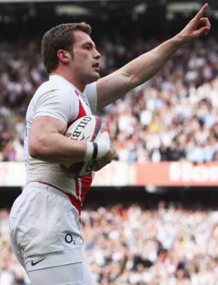 England wing Mark Cueto salutes the crowd after scoring England's opening try, England v France, Six Nations Championship, Twickenham, England, March 15, 2009