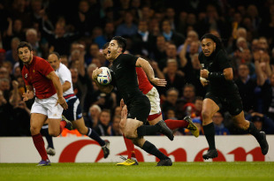 CARDIFF, WALES - OCTOBER 17: Nehe Milner-Skudder of the New Zealand All Blacks breaks through the French defence to score his side's second try during the 2015 Rugby World Cup Quarter Final match between New Zealand and France at the Millennium Stadium on October 17, 2015 in Cardiff, United Kingdom. (Photo by Stu Forster/Getty Images)