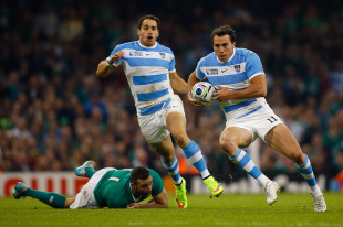 CARDIFF, WALES - OCTOBER 18: Juan Imhoff of Argentina evades Dave Kearney of Ireland during the 2015 Rugby World Cup Quarter Final match between Ireland and Argentina at the Millennium Stadium on October 18, 2015 in Cardiff, United Kingdom. (Photo by Laurence Griffiths/Getty Images)