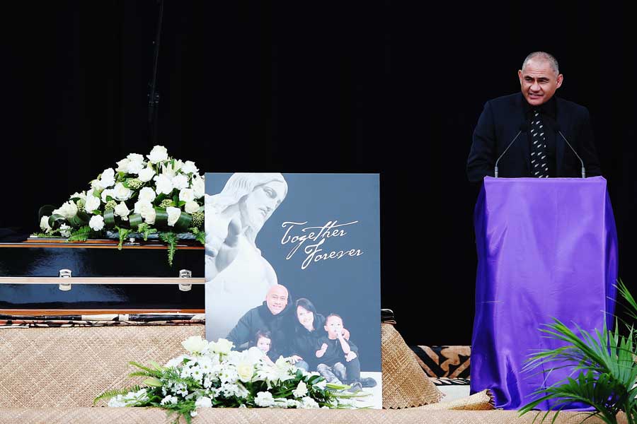 Former rugby team mate Eric Rush speaks at the Public Memorial for Jonah Lomu