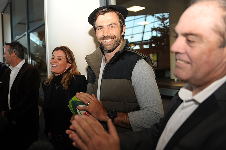 New Zealand's Conrad Smith arrives at Pau Airport