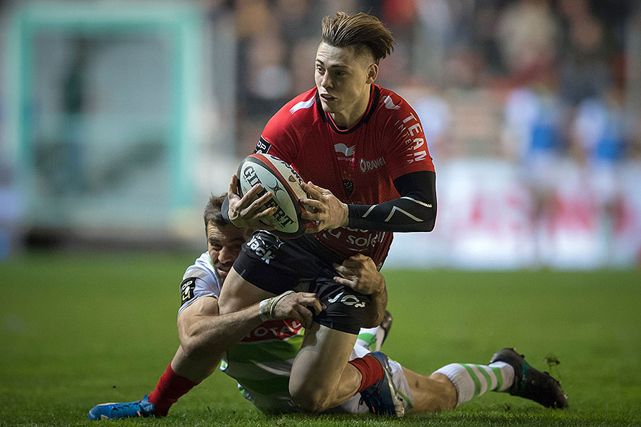 Toulon's James O'Connor is brought down in a cover tackle