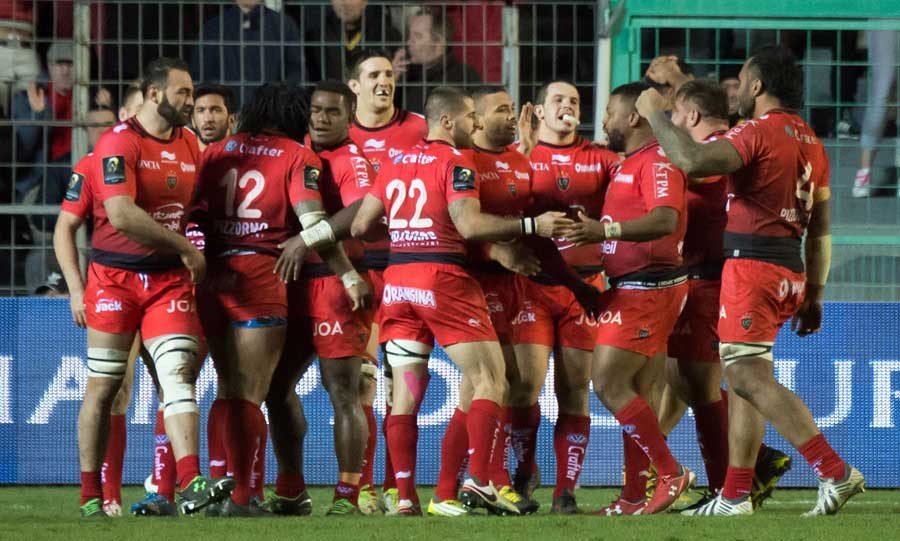 Toulon celebrate their late try over Wasps