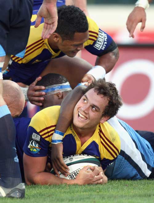 The Highlanders' Israel Dagg touches down for a try