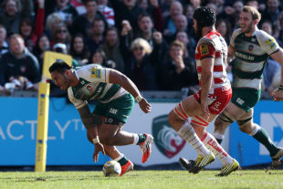 Manu Tuilagi of Leicester dots down