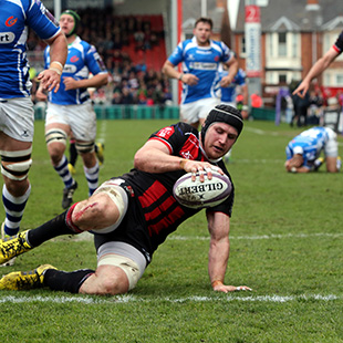 Ben Morgan of Gloucester Rugby scores a try against Newport Gwent Dragons during the European Rugby Challenge Cup match between Gloucester Rugby and Newport Gwent Dragons at Kingsholm Stadium on April 9, 2016 in Gloucester, United Kingdom. (Photo by David Jones/Getty Images)
