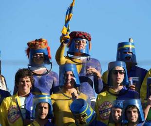 Highlanders fans cheer their side during a clash with The Bulls, Highlanders v Bulls, Super 14, FMG Stadium, Palmerston North, New Zealand, March 28, 2009