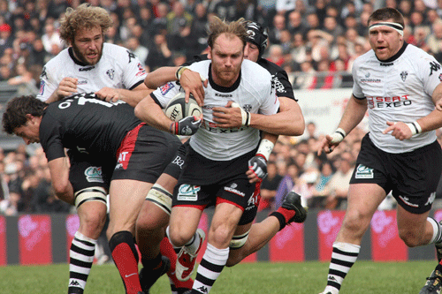 Andy Goode attacks for Brive.