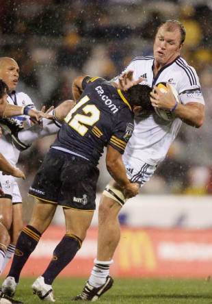 The Brumbies' Tyrone Smith tackles the Stormers' Schalk Burger, Brumbies v Stormers, Super 14, Canberra Stadium, Canberra, Australia, April 11, 2009