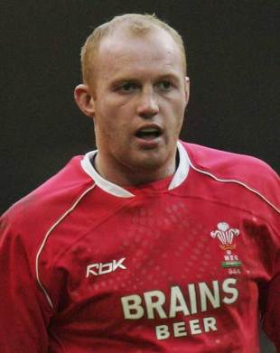 Martyn Williams of Wales waits for the ball during the Autumn International with Australia, Wales v Australia, Test Match, Millennium Stadium, November 4 2006.
