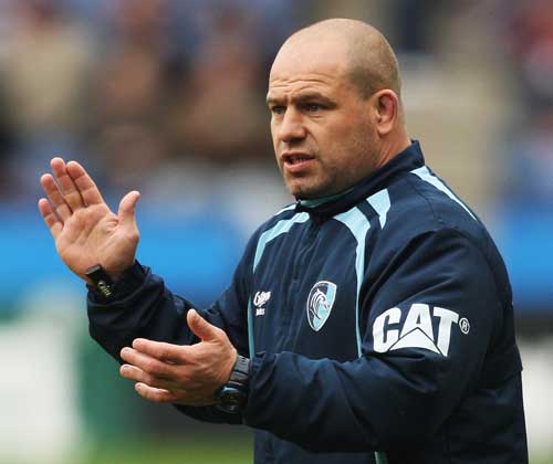 Leicester Tigers acting head coach Richard Cockerill encourages his players