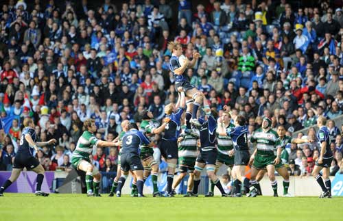 Leinster flanker Rocky Elsom claims a lineout