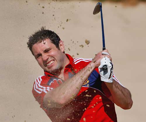 Stephen Jones plays golf in Johannesburg
