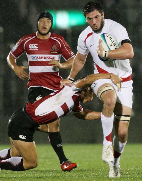 Chris York breaks clear of the Japan defence