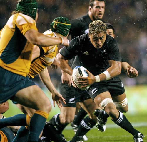 Jerry Collins attacks the Australia defence