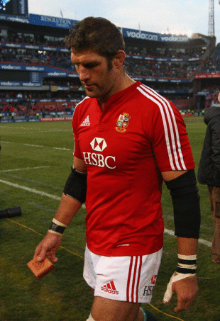 British and Irish Lions Man-of-the-Match Simon Shaw looks dejected as he leaves the pitch, South Africa v British & Irish Lions, Loftus Versfeld, Pretoria, South Africa, June 27, 2009
