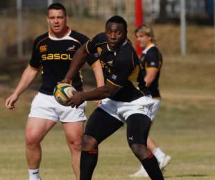 South Africa's Tendai Mtawarira in action during training, Fourways school, Johannesburg, South Africa, June 30, 2009