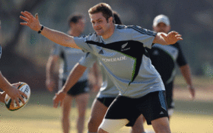 Captain Richie McCaw looks for the intercept during All Black training at the  Zwartkop School, Centurion, South Africa, 20 July 2009