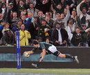 Springboks' Jaque Fourie scores a try against the All Blacks in Bloemfontein