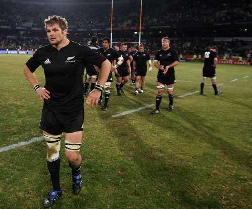 New Zealand skipper Richie McCaw trudges from the field