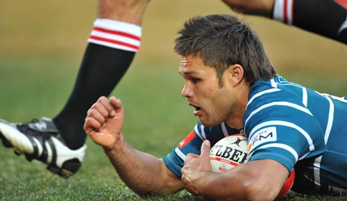 Naas Olivier scores for Griquas in their Currie Cup clash with the Lions