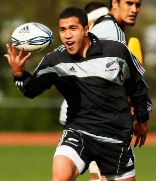 New Zealand's Mils Muliaina in action during a training session, Trusts Stadium, Auckland, New Zealand, August 12, 2009