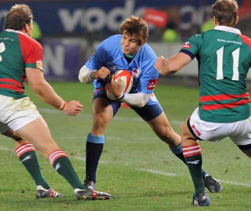 The Blue Bulls' Gerhard van den Heever takes on the Leopards' defence