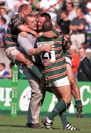 Leicester boss Dean Richards is engulfed by his players, Stade Francais v Leicester Tigers, Heineken Cup Final, Parc des Princes, Paris, France, May 19, 2001