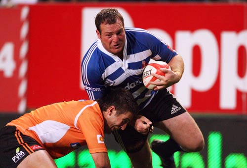 Western Province hooker Tiaan Liebenberg charges forward in Cape Town