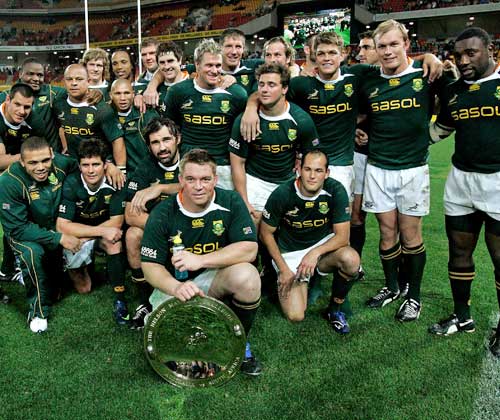 South Africa pose with the Nelson Mandela Challenge Plate