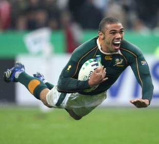South Africa's Bryan Habana dives over to score a try, South Africa v Argentina, Rugby World Cup Semi-Final, Stade de France, Paris, France, October 14, 2007