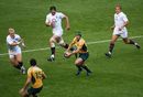 Australia fly-half Matt Giteau looks to spread the play