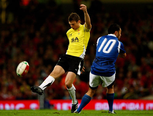 Wales fly-half Dan Biggar puts in a cross kick