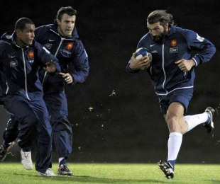 France lock Sebastien Chabal charges forward during training in Marcoussis, France, November 25, 2009