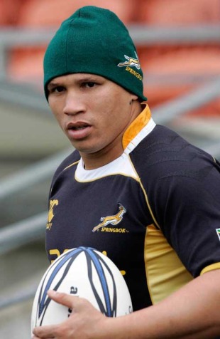 South Africa's Ricky Januarie takes to the field, South Africa training session, Waikato Stadium, Hamilton, New Zealand, September 11, 2009