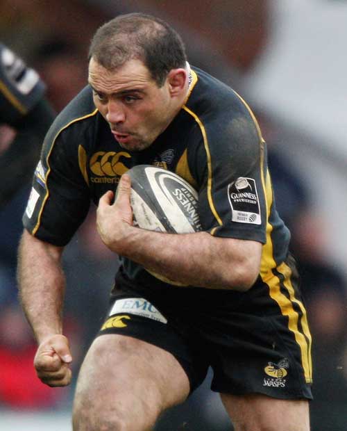 Wasps hooker Raphael Ibanez carries the ball