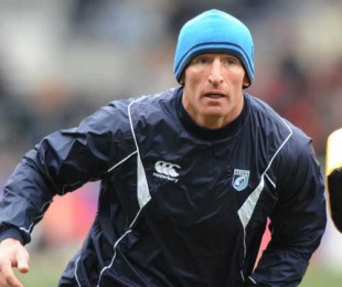 Cardiff Blues' Gareth Thomas prepares for his side's clash with Toulouse, Toulouse v Cardiff Blues, Heineken Cup, Stade Municipal, Toulouse, France, December 19, 2009