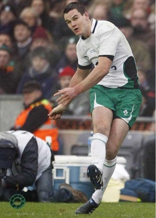 Ireland fly-half Jonathan Sexton lands a penalty, Ireland v South Africa, Croke Park, November 28, 2009